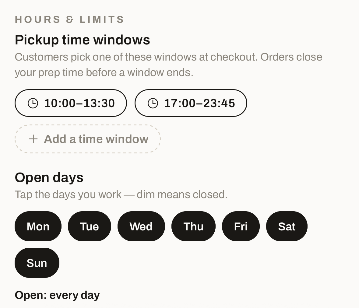 The cook's pickup-window settings: two saved windows, 10:00 to 13:30 and 17:00 to 23:45, and the days of the week she is open.